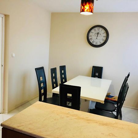 Appartement Akacvirag Apartman à Siófok Extérieur photo